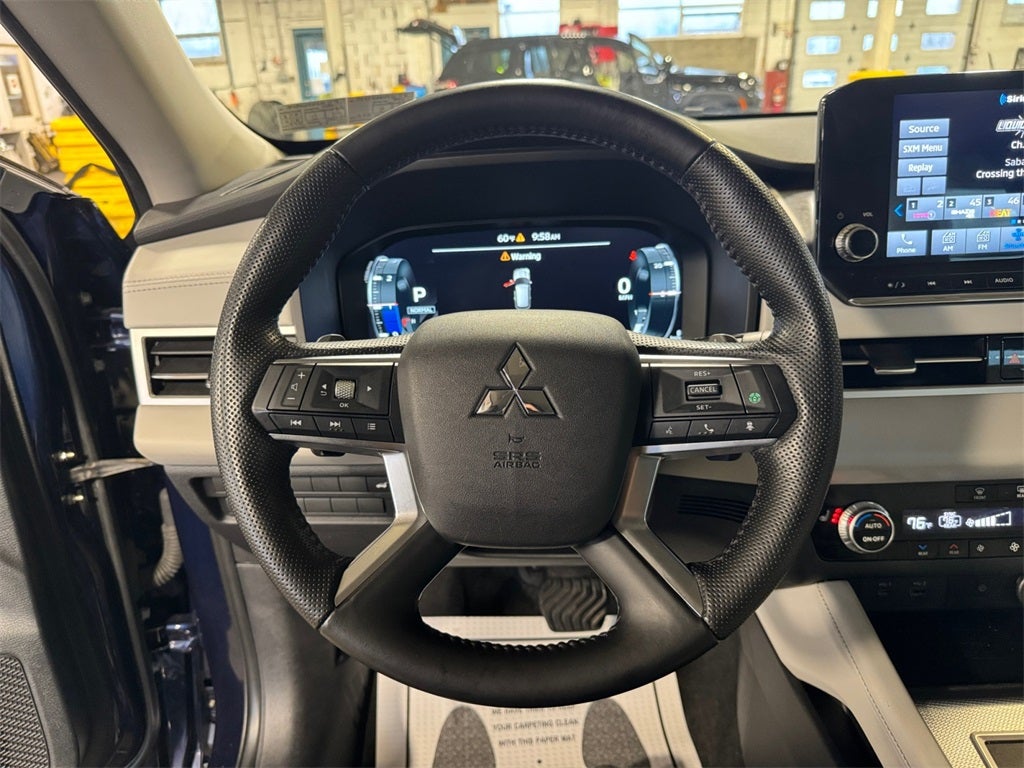 2023 Mitsubishi Outlander SEL