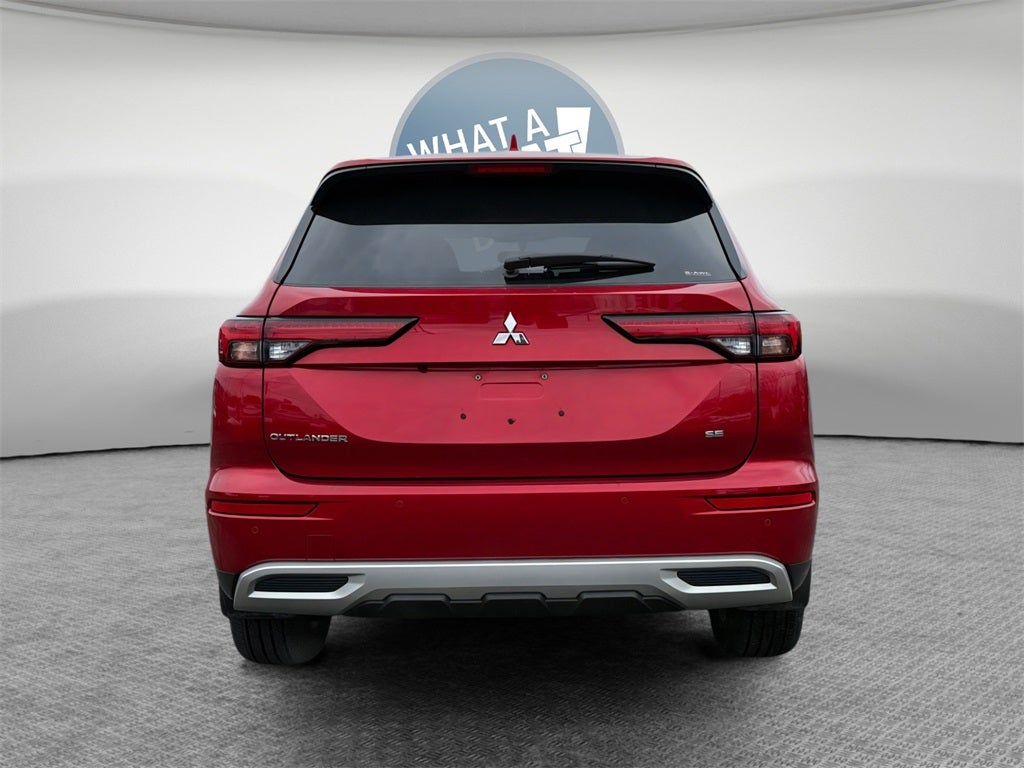 2024 Mitsubishi Outlander SE