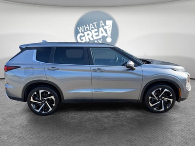 2024 Mitsubishi Outlander SE