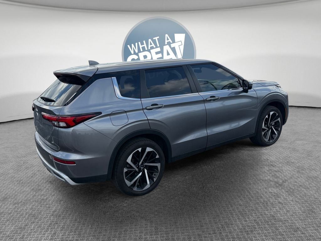 2024 Mitsubishi Outlander SE