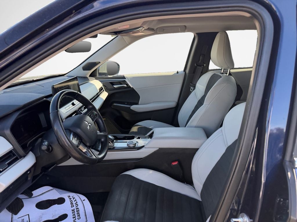 2025 Mitsubishi Outlander SE TECHNOLOGY PACKAGE
