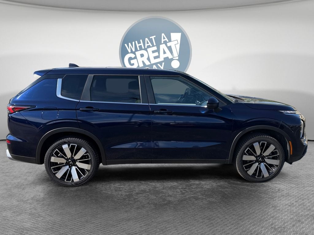 2025 Mitsubishi Outlander SE TECHNOLOGY PACKAGE