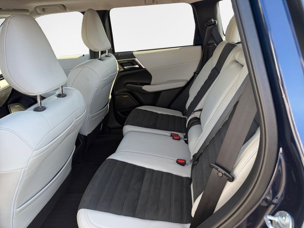 2025 Mitsubishi Outlander SE TECHNOLOGY PACKAGE