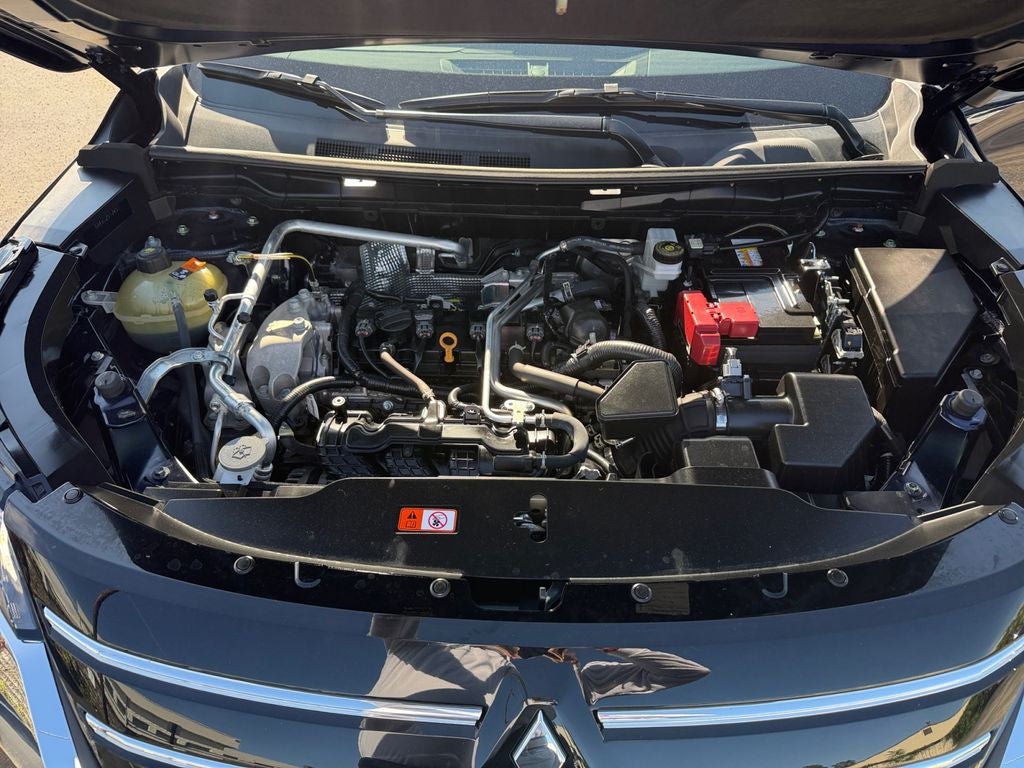 2025 Mitsubishi Outlander SE TECHNOLOGY PACKAGE