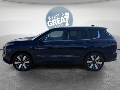 2025 Mitsubishi Outlander SE TECHNOLOGY PACKAGE