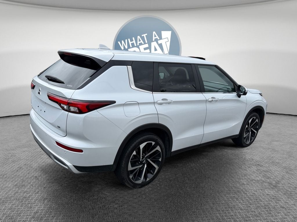 2024 Mitsubishi Outlander SE