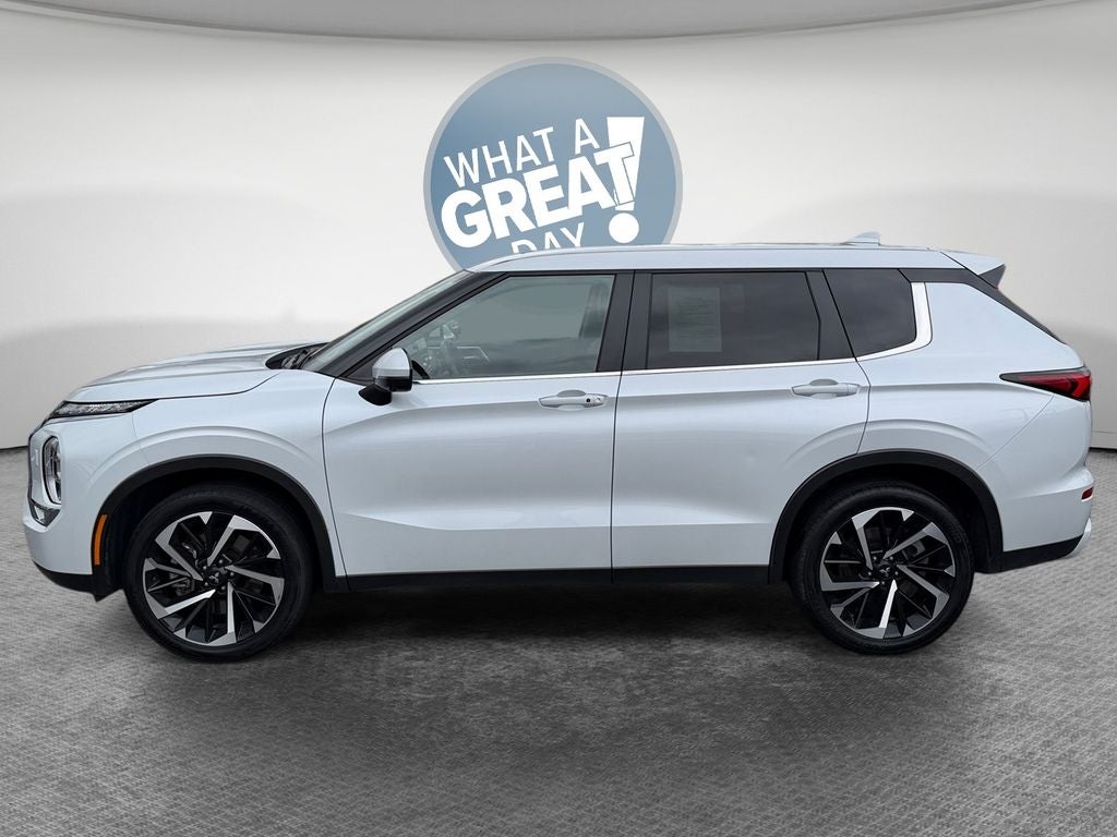 2024 Mitsubishi Outlander SE