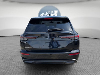 2026 Mitsubishi Outlander ES