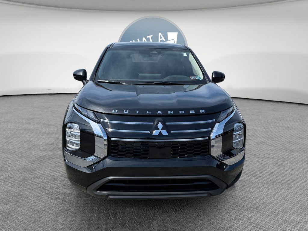 2026 Mitsubishi Outlander ES
