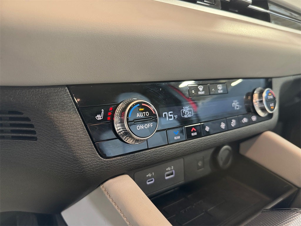 2024 Mitsubishi Outlander SEL