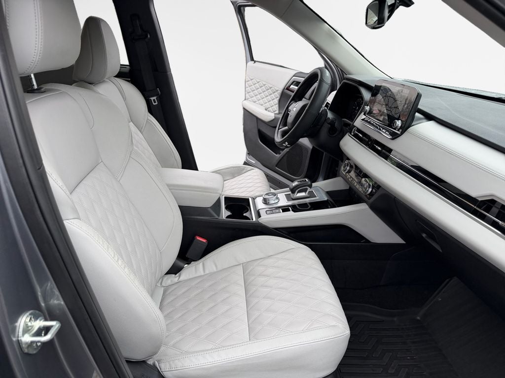 2024 Mitsubishi Outlander SEL