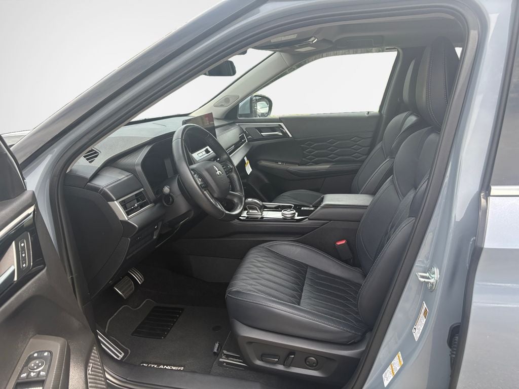 2025 Mitsubishi Outlander SEL