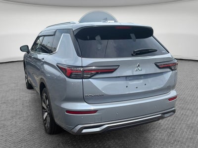 2025 Mitsubishi Outlander SEL