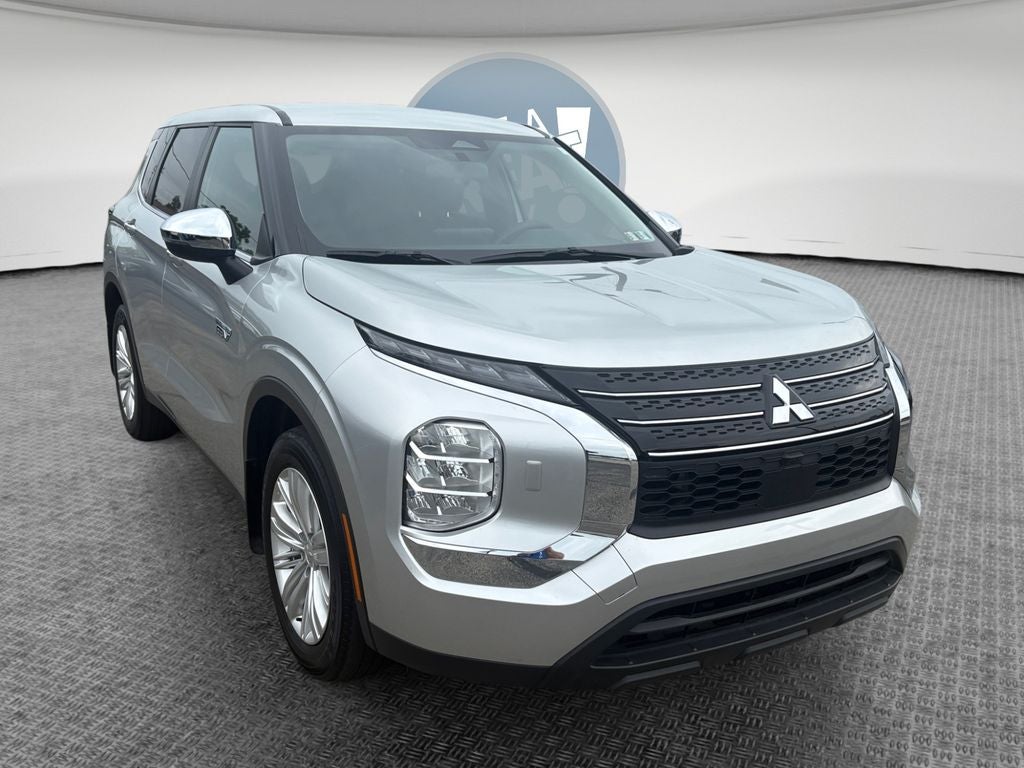 2025 Mitsubishi Outlander PHEV ES