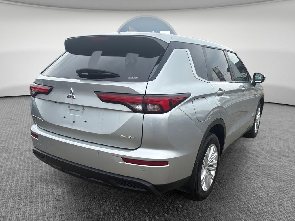 2025 Mitsubishi Outlander PHEV ES