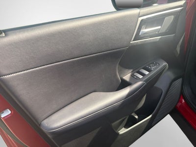 2025 Mitsubishi Outlander PHEV SE