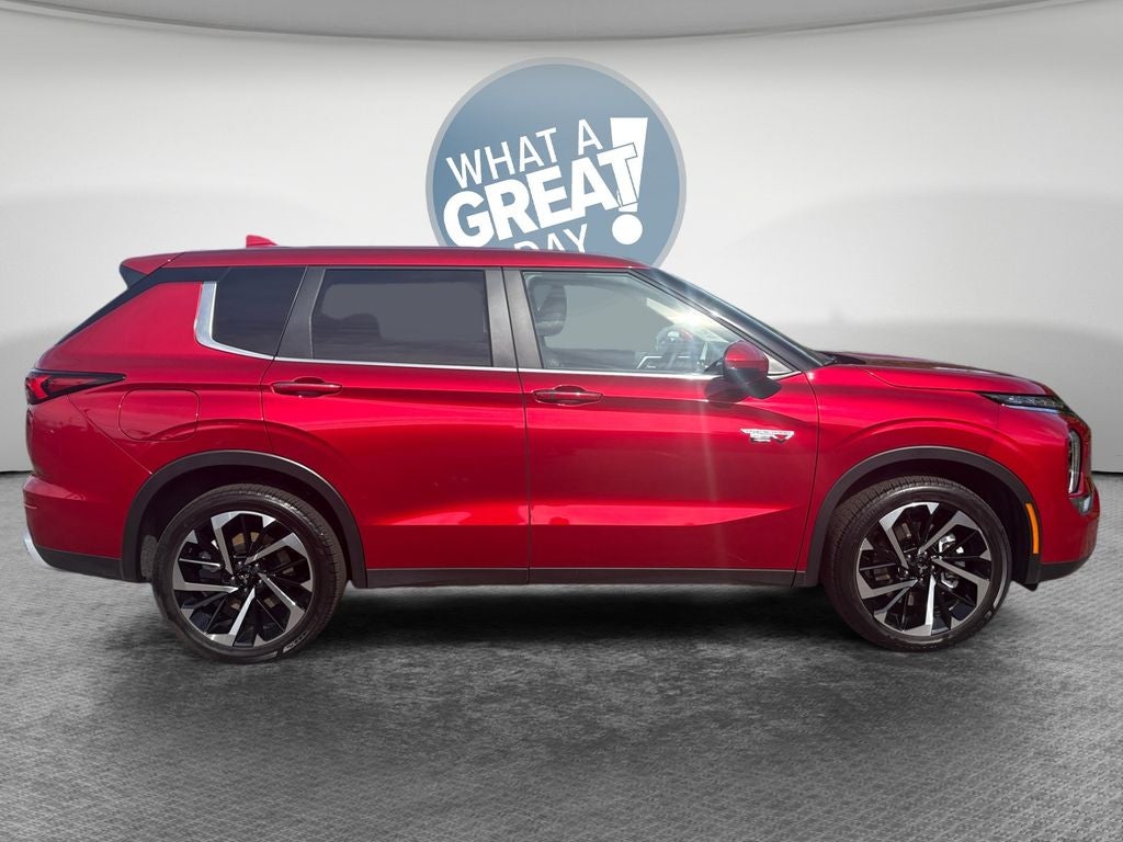 2025 Mitsubishi Outlander PHEV SE