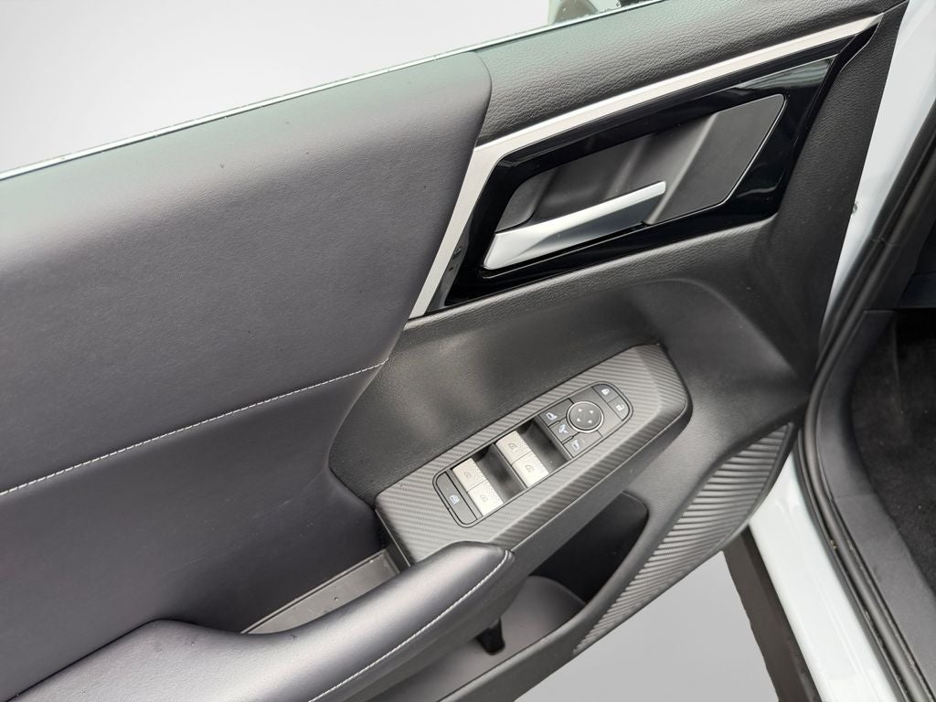 2025 Mitsubishi Outlander PHEV SE
