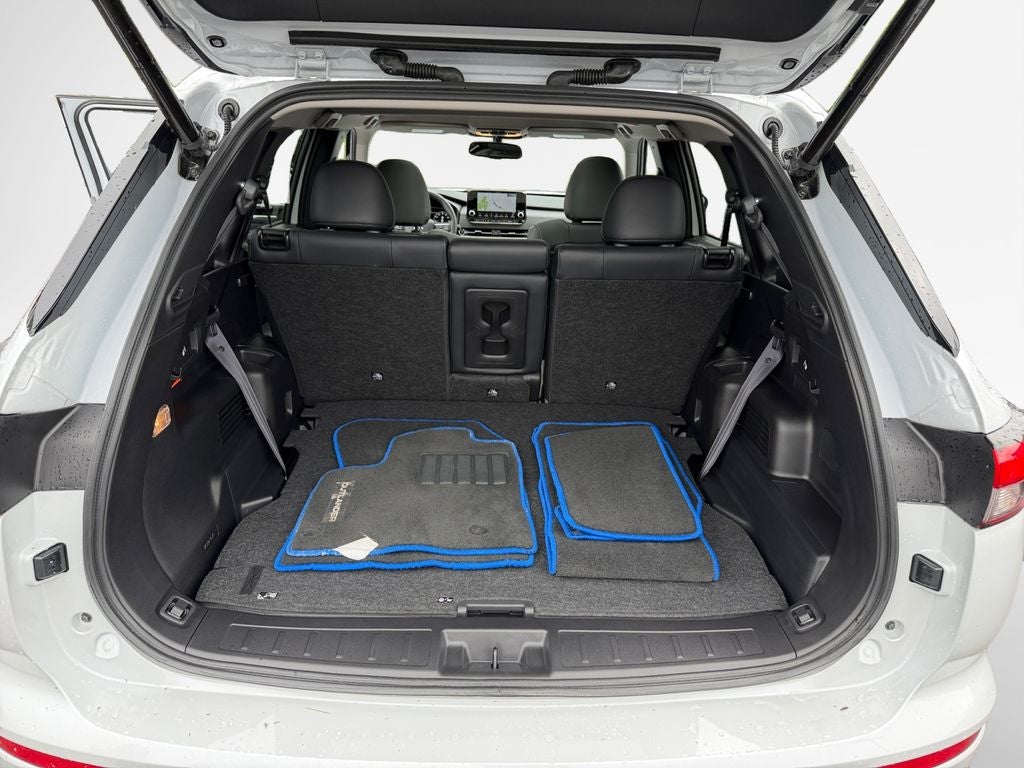 2025 Mitsubishi Outlander PHEV SE
