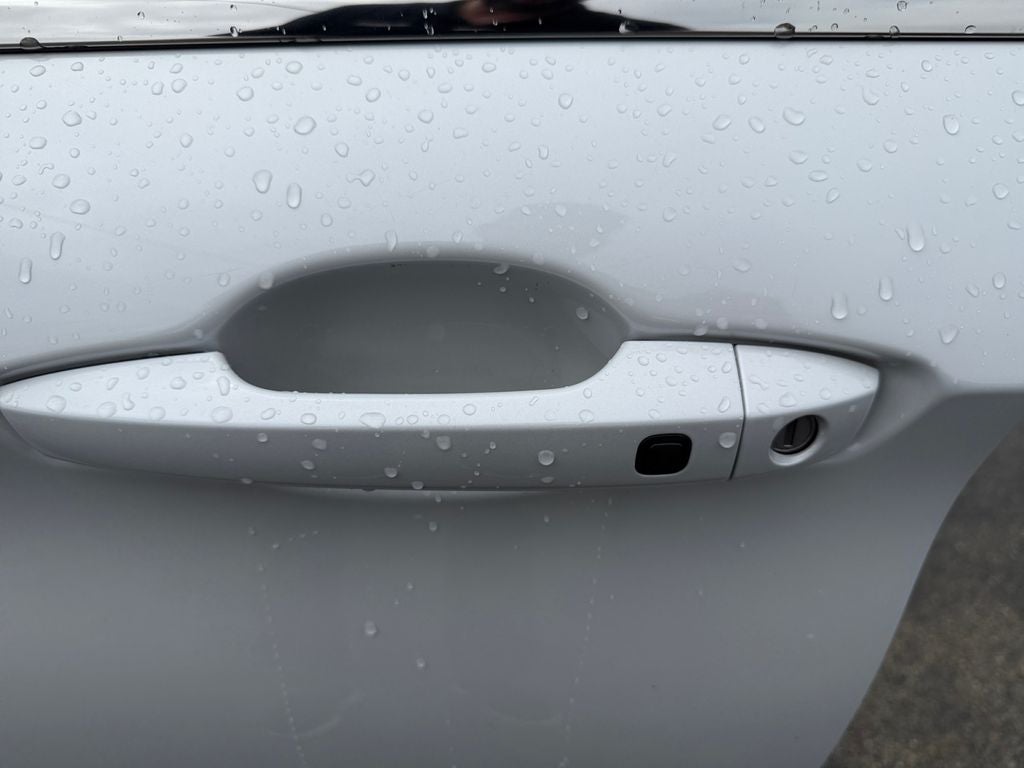 2025 Mitsubishi Outlander PHEV SE