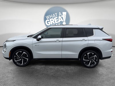 2025 Mitsubishi Outlander PHEV SE