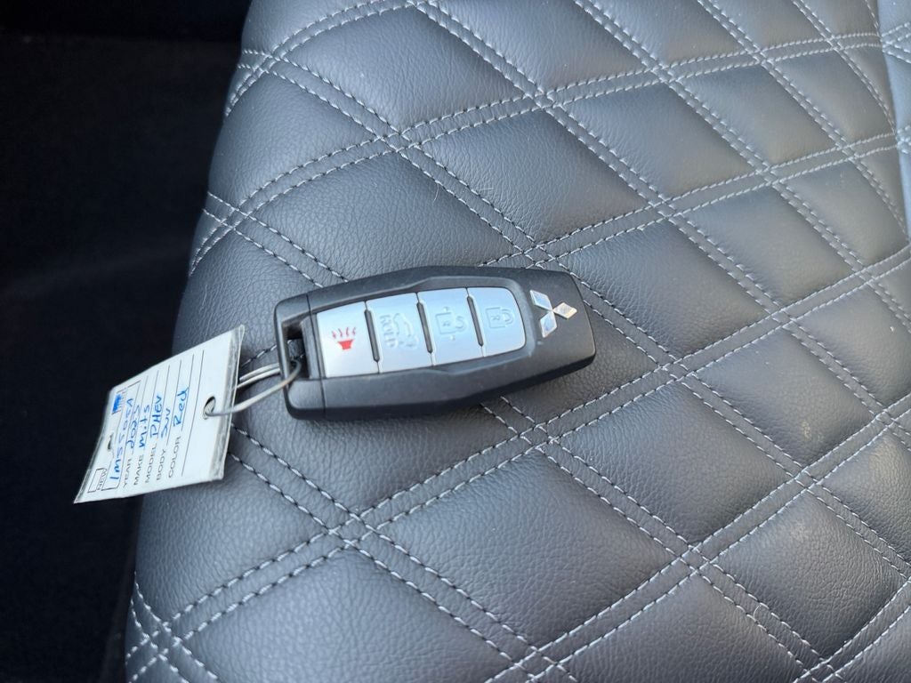 2023 Mitsubishi Outlander PHEV SEL