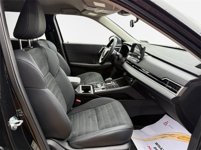 2025 Mitsubishi Outlander PHEV SE