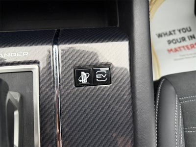 2025 Mitsubishi Outlander PHEV SE