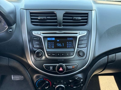 2017 Hyundai Accent SE