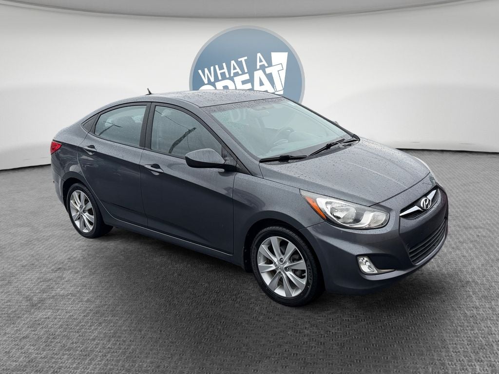 2012 Hyundai Accent GLS