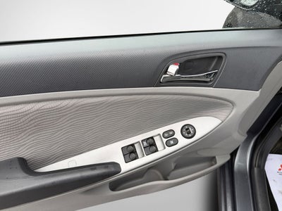 2012 Hyundai Accent GLS