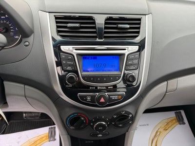 2012 Hyundai Accent GLS