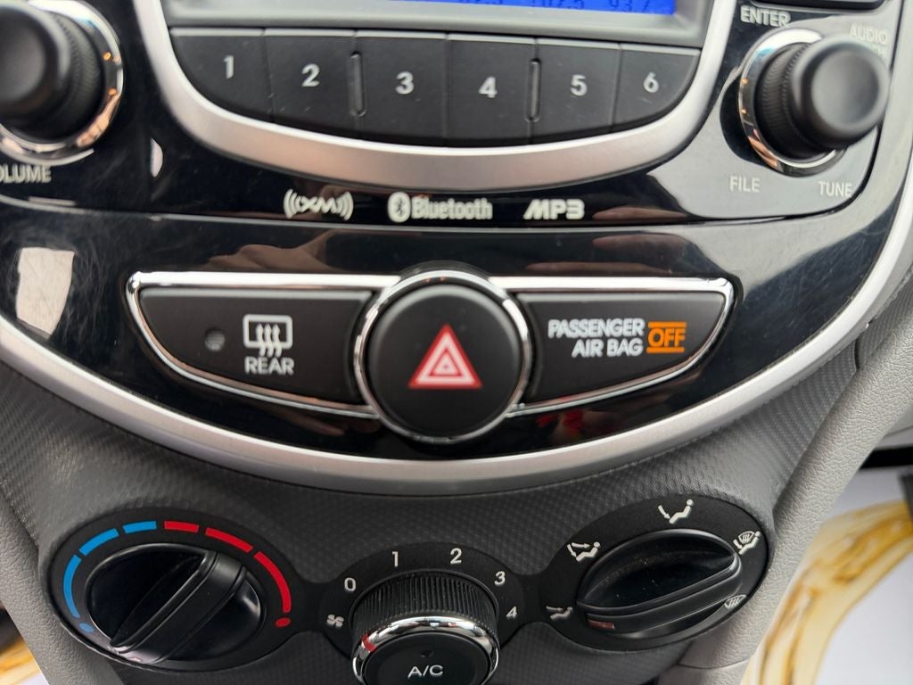2012 Hyundai Accent GLS