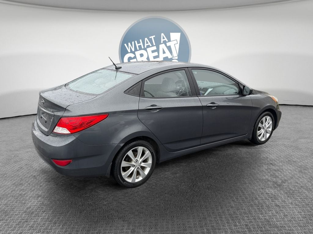 2012 Hyundai Accent GLS