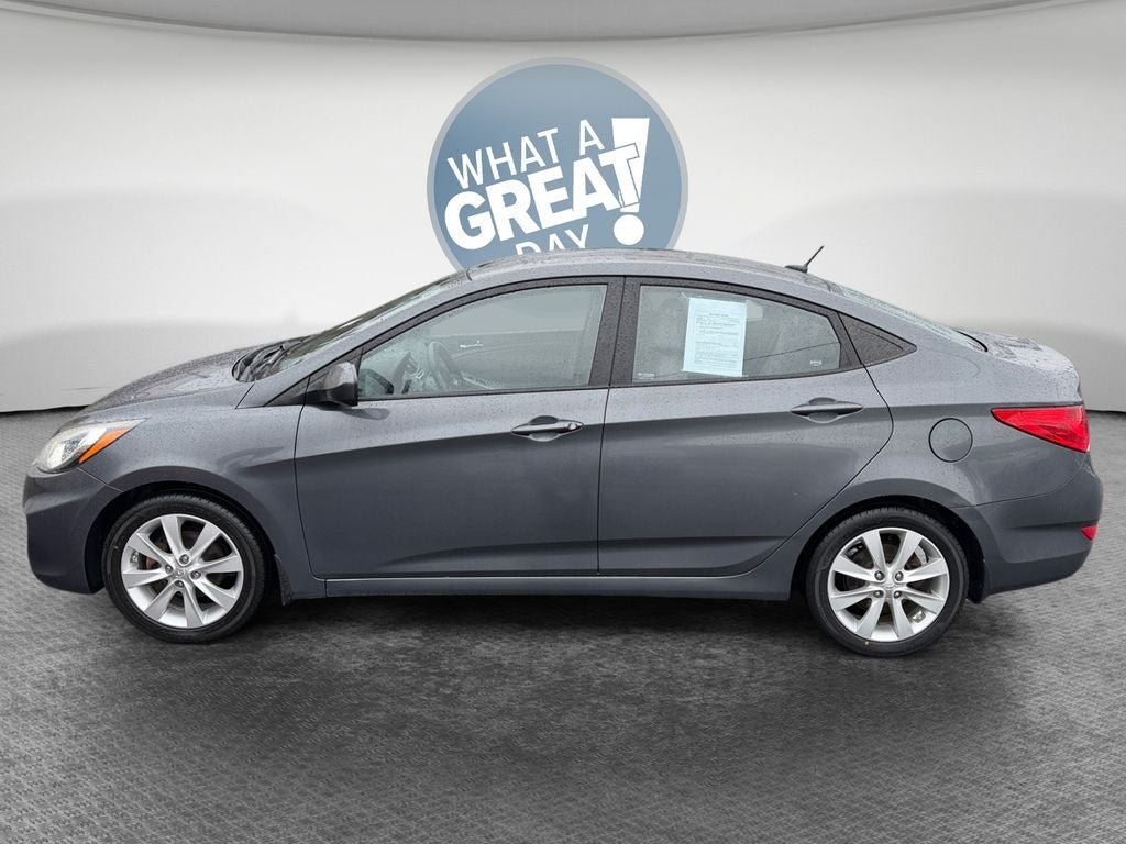 2012 Hyundai Accent GLS
