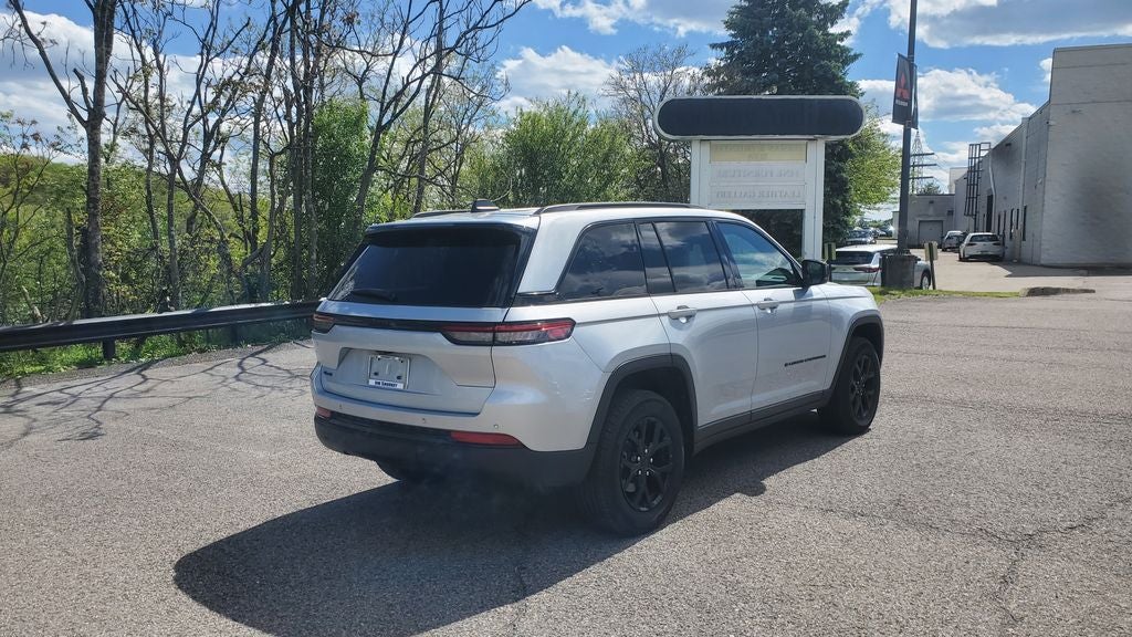 2025 Jeep Grand Cherokee Altitude