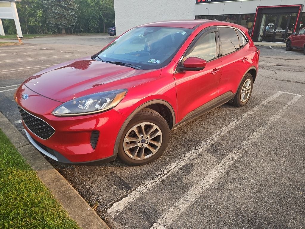 2020 Ford Escape SE