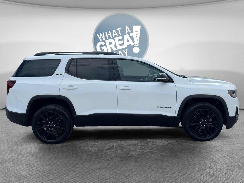 2023 GMC Acadia SLE