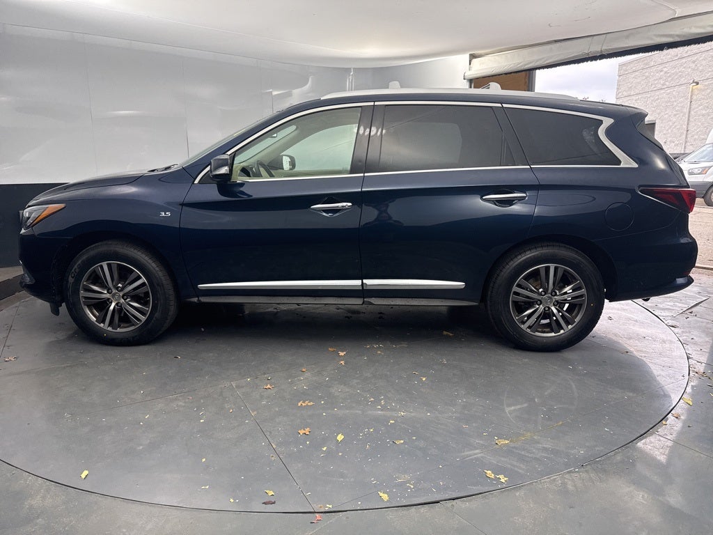 2017 INFINITI QX60 Base