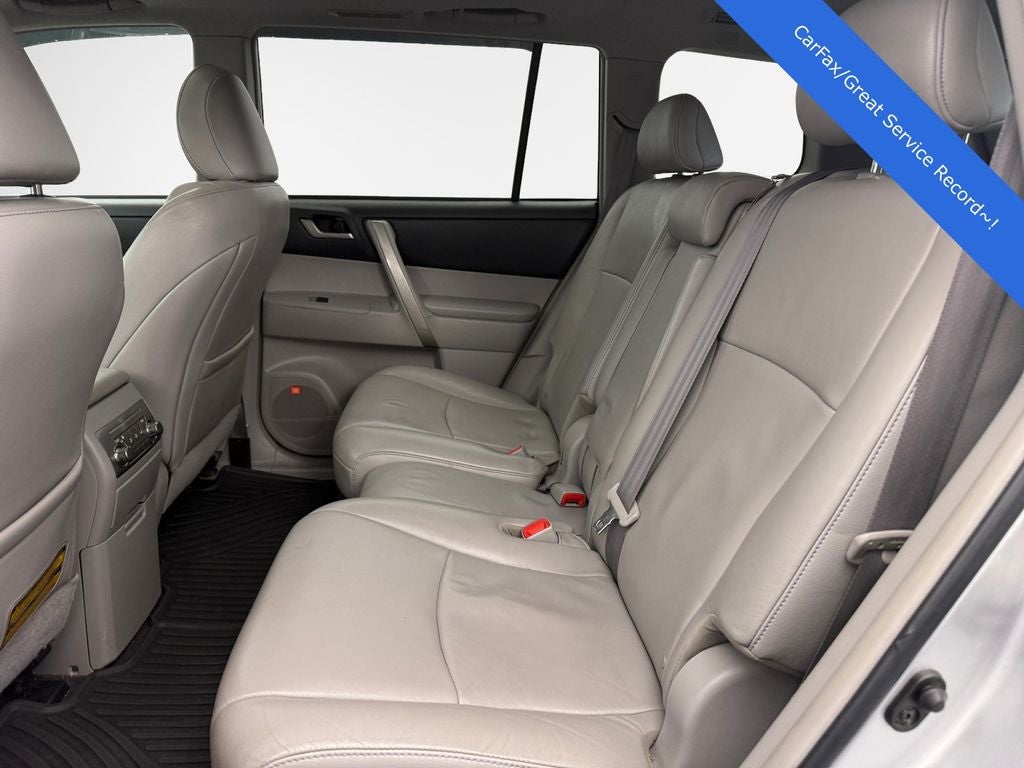 2012 Toyota Highlander SE