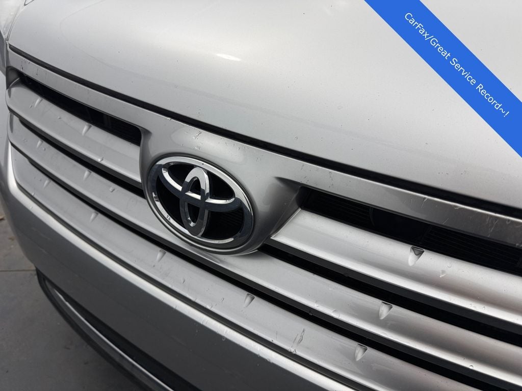 2012 Toyota Highlander SE