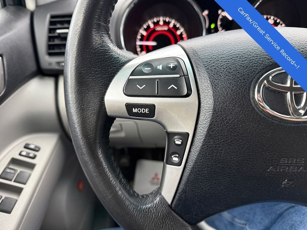 2012 Toyota Highlander SE