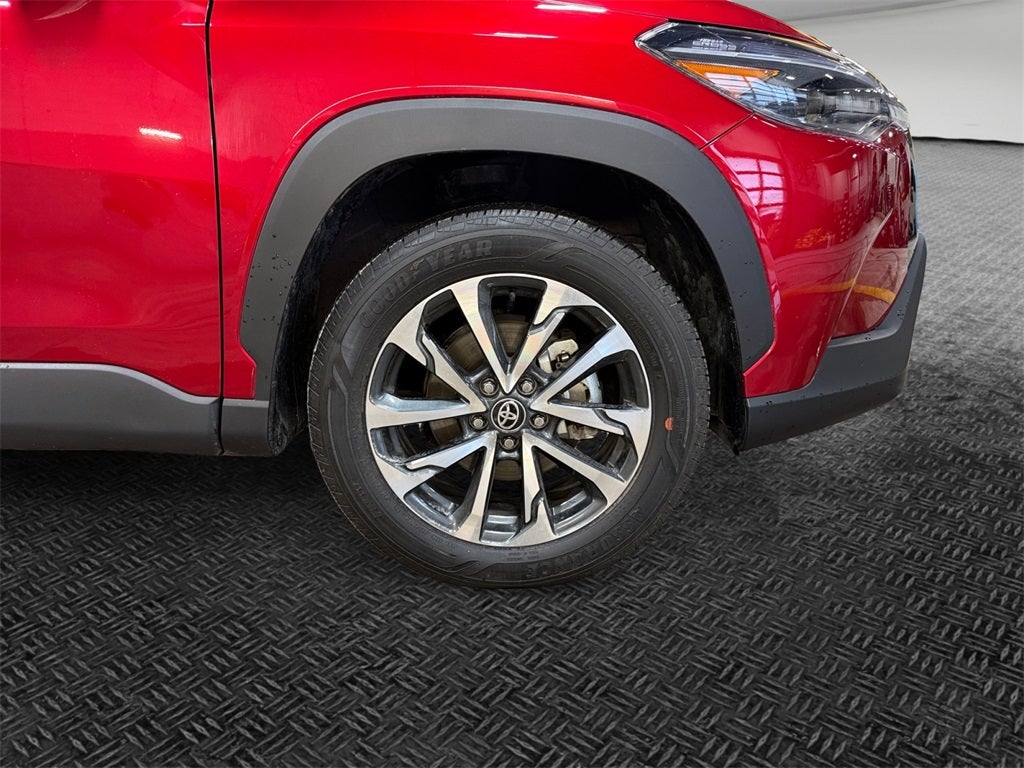 2025 Toyota Corolla Cross XLE