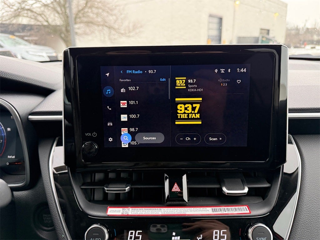 2025 Toyota Corolla Cross XLE