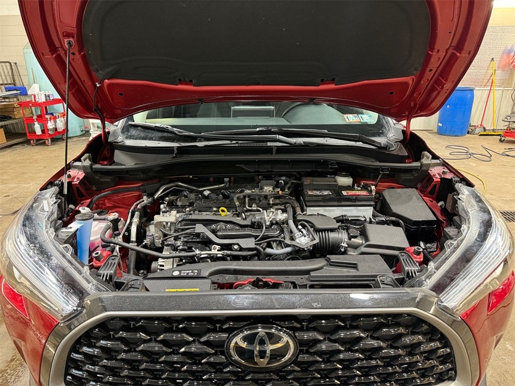 2025 Toyota Corolla Cross XLE