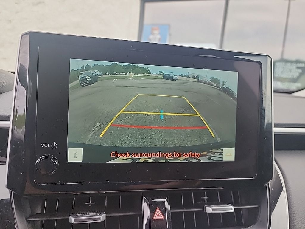 2025 Toyota Corolla Cross XLE