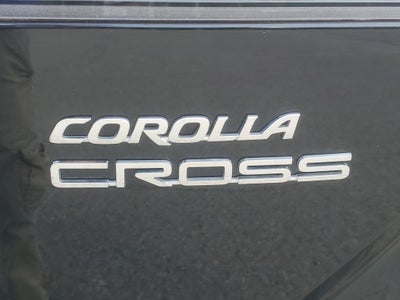 2025 Toyota Corolla Cross XLE