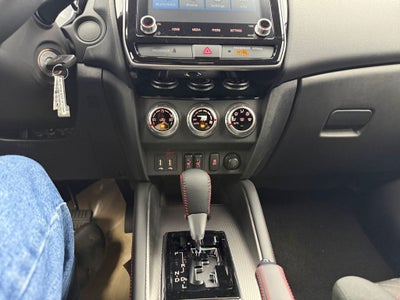 2026 Mitsubishi Outlander Sport 2.0 LE