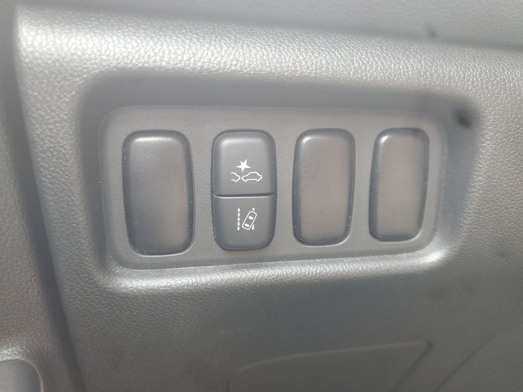 2025 Mitsubishi Outlander Sport 2.0 LE