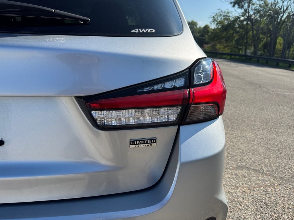 2023 Mitsubishi Outlander Sport Base